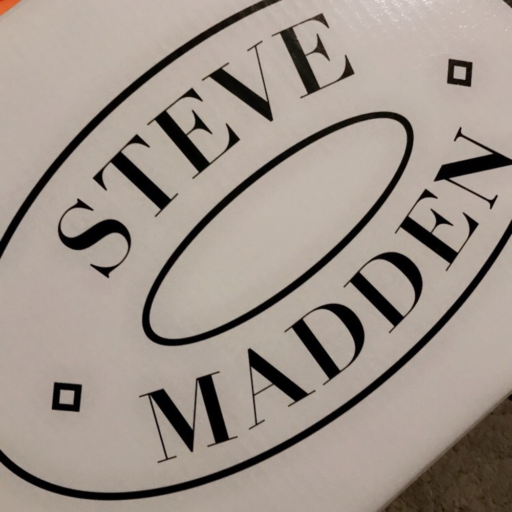 New in box Steve Madden sandals